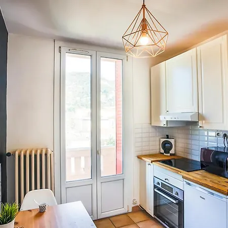 #4 Centre, Balcon, Vue Sur Corniche, Lumineux, Au Calme, Stationnement Facile & Gratuit Appartement Toulon